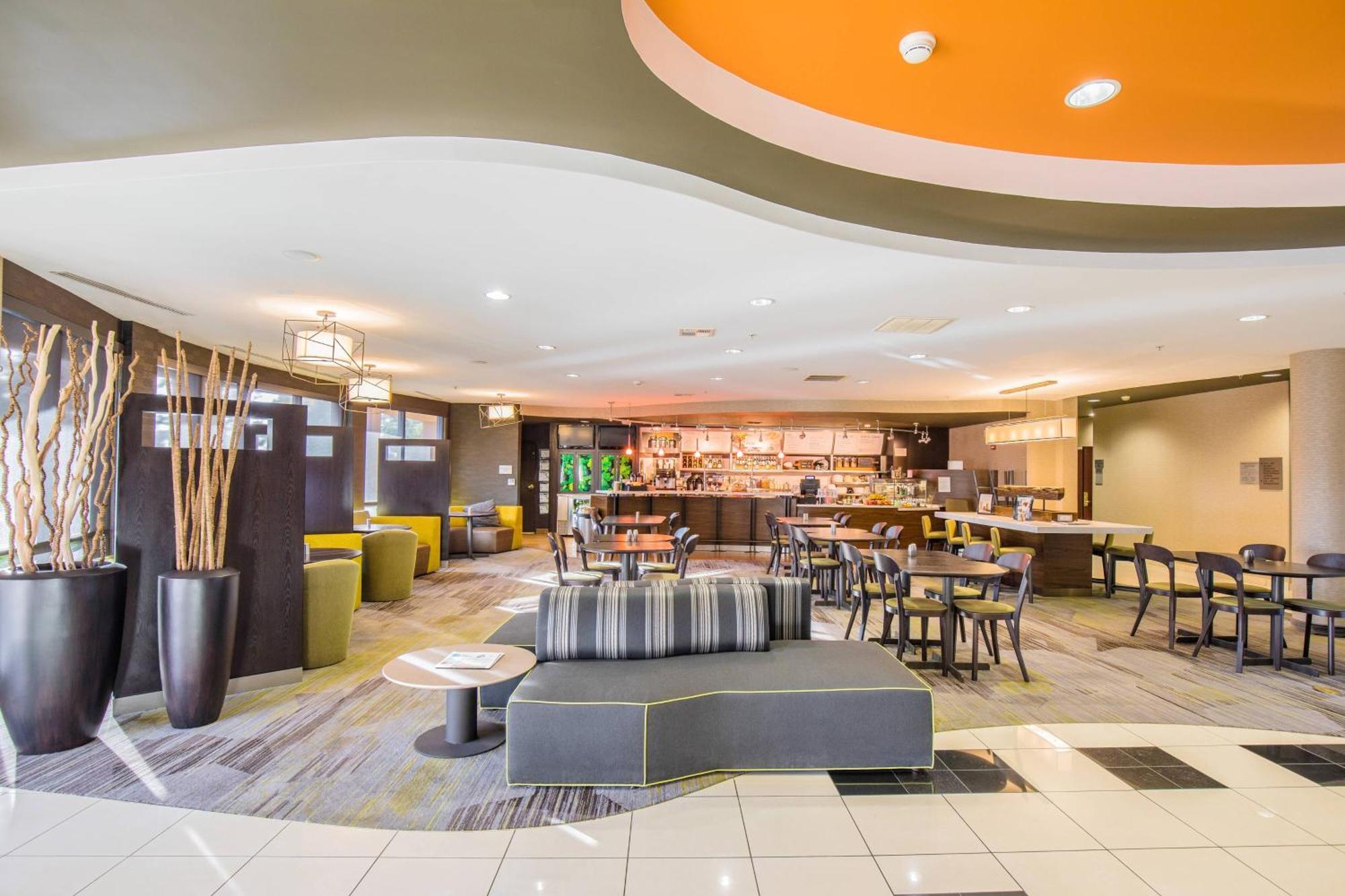 Courtyard By Marriott Merced Esterno foto