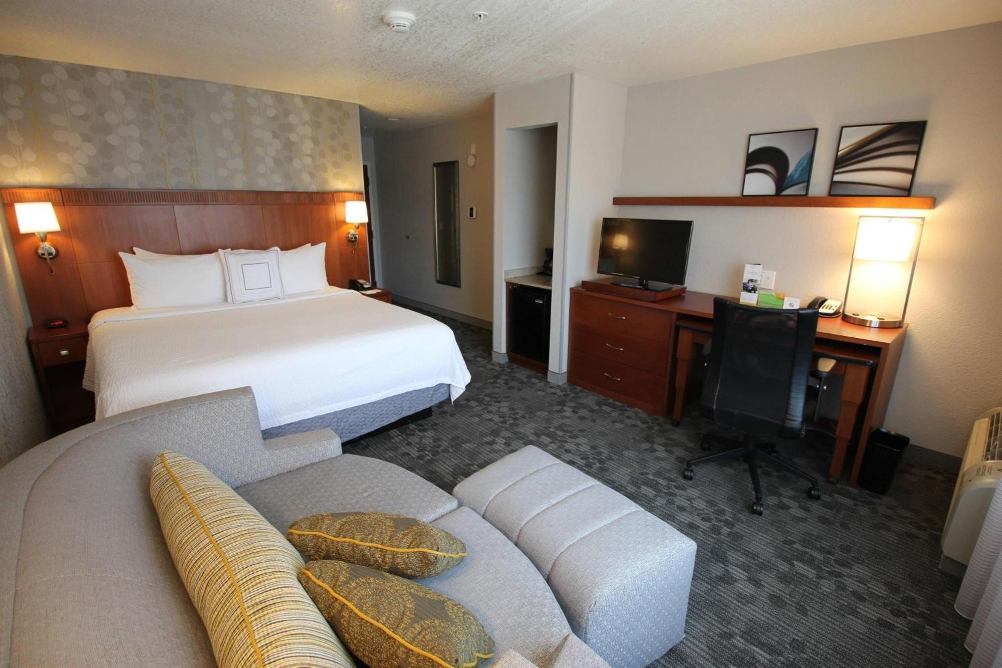 Courtyard By Marriott Merced Esterno foto