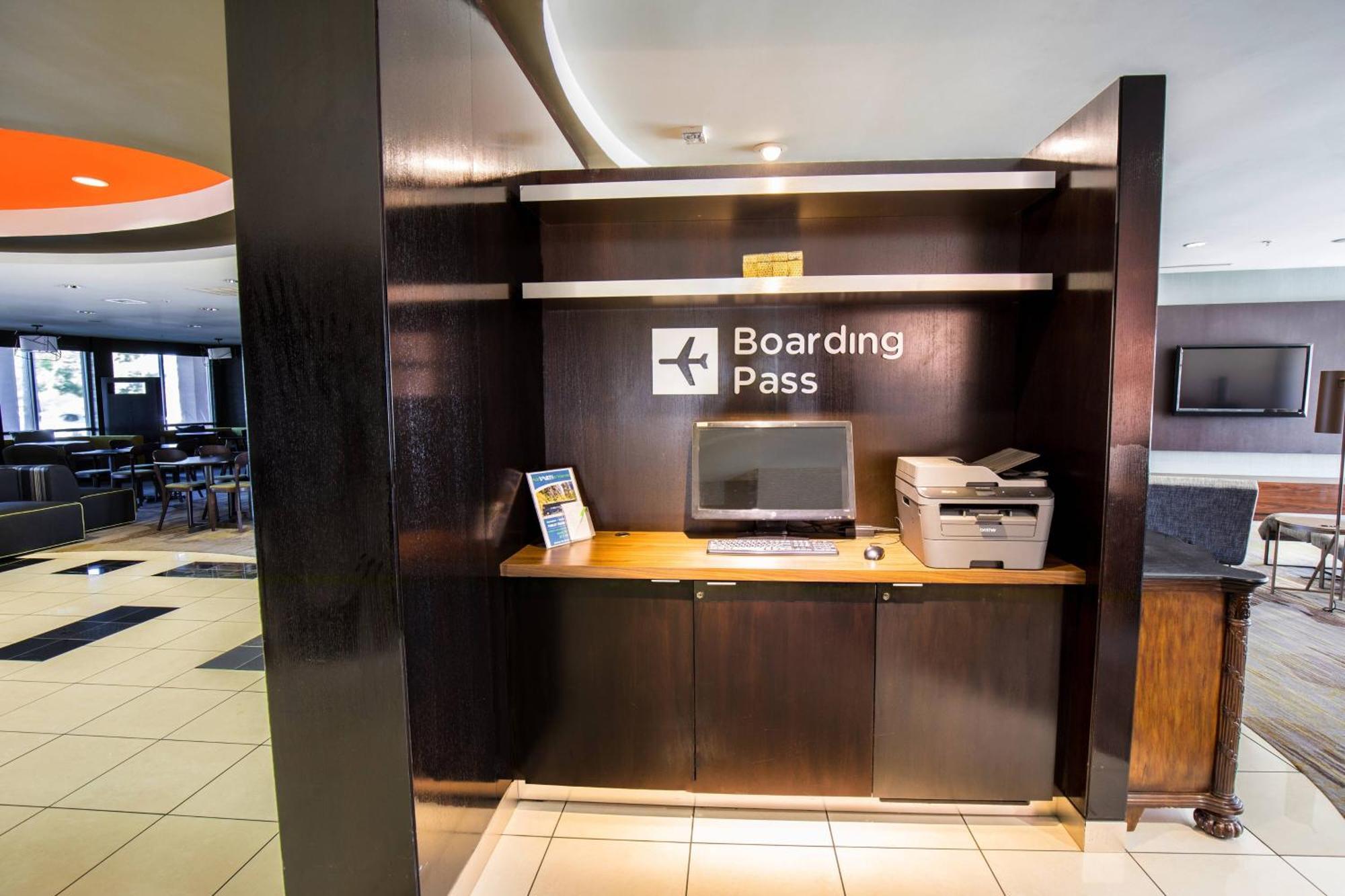 Courtyard By Marriott Merced Esterno foto