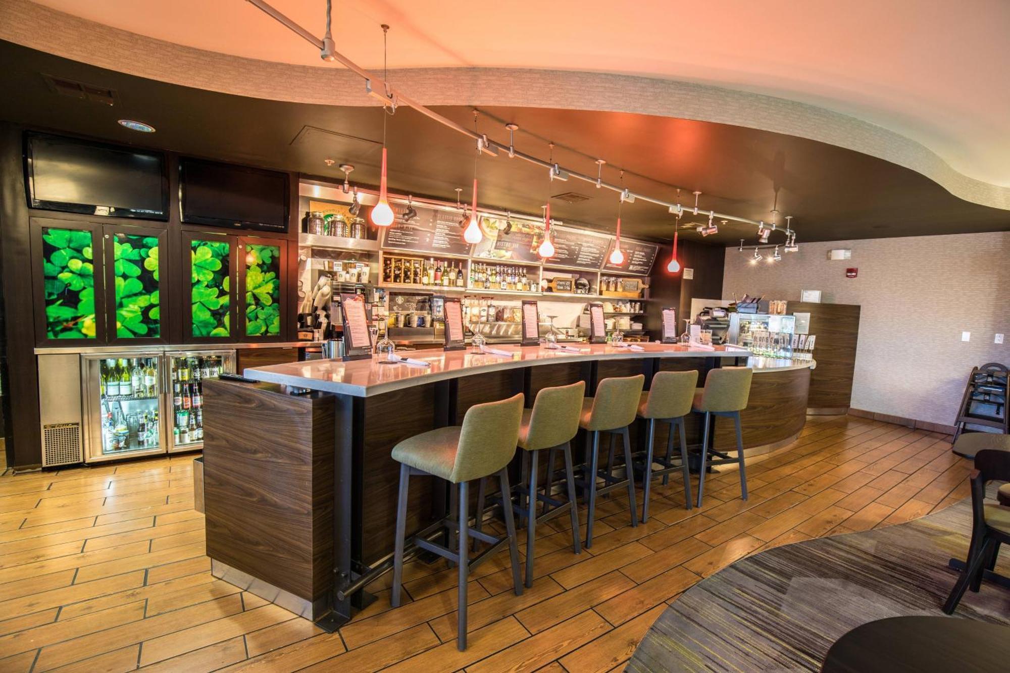 Courtyard By Marriott Merced Esterno foto