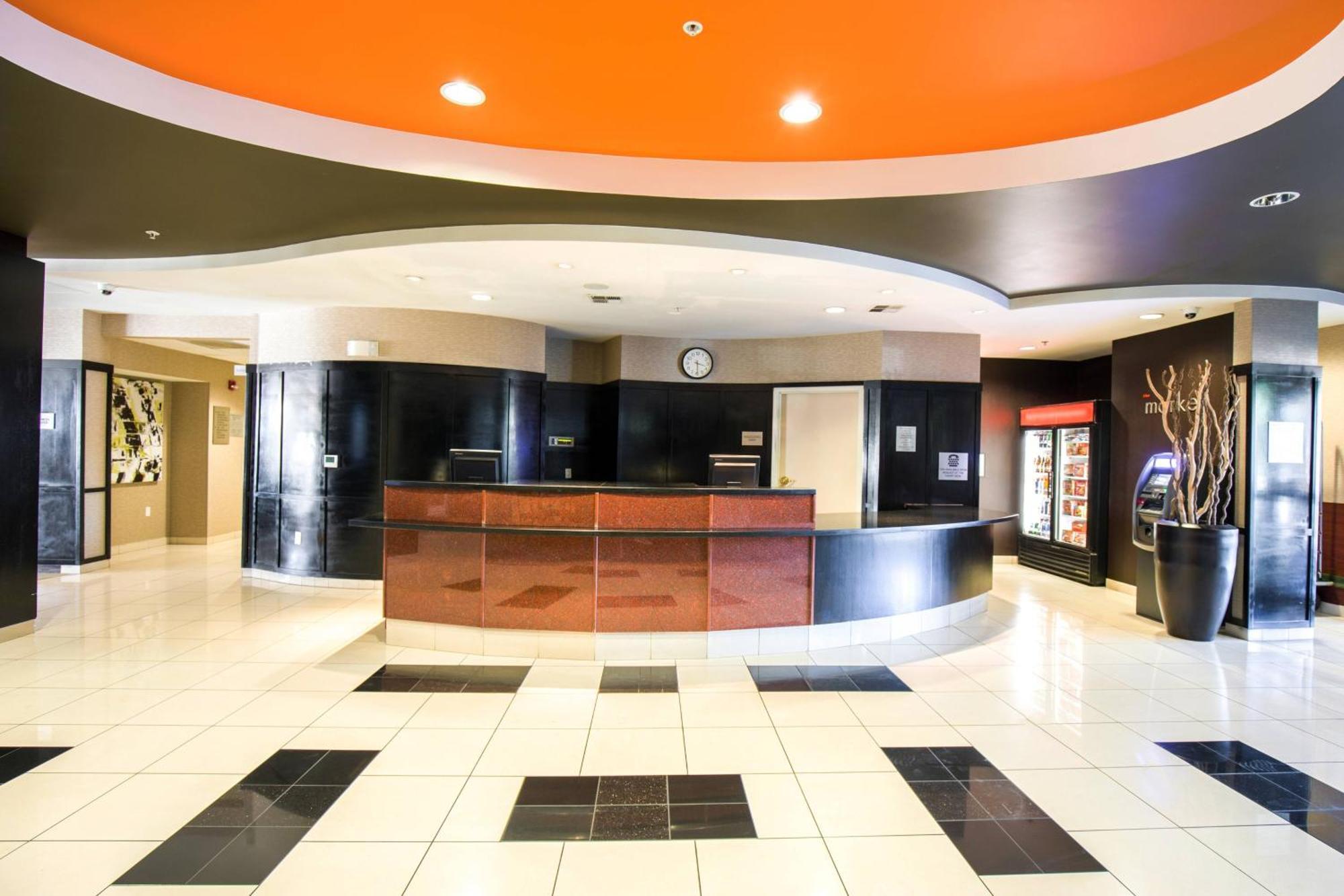 Courtyard By Marriott Merced Esterno foto