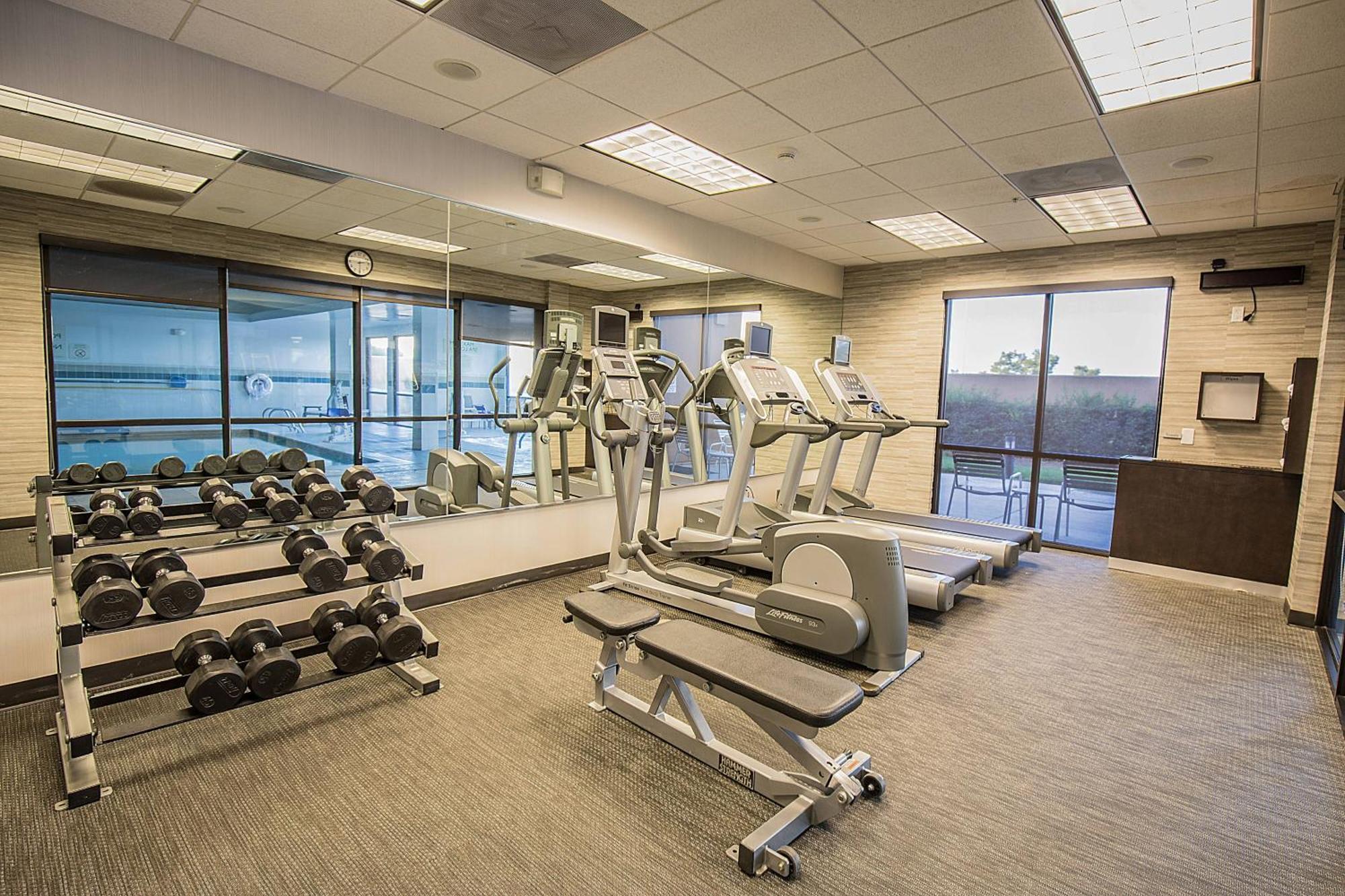 Courtyard By Marriott Merced Esterno foto